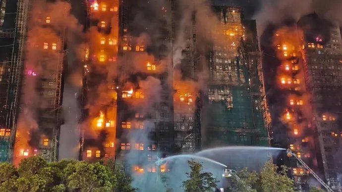 Hong Kong Fire: A Disaster, A Quadruple Alert ‌